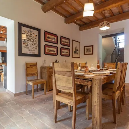 Villa La Quercia And The Tree House By Great