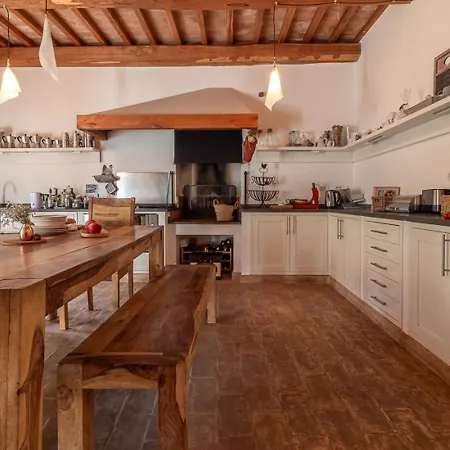 Villa La Quercia And The Tree House By Great *