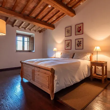 فيلة La Quercia And The Tree House By Great