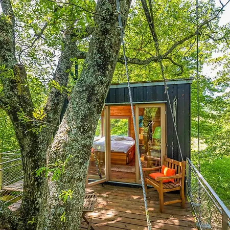 La Quercia And The Tree House By Great Villa